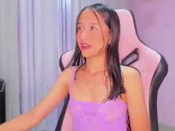cam to cam sexiness with Girls streamers. Explore the newest collection of intense camshows from our capable horny hosts.
