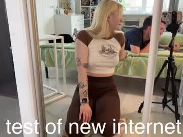 cam to cam sexiness with Girls streamers. Explore the newest collection of intense camshows from our capable horny hosts.