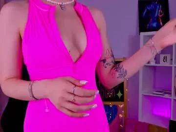 cam to cam sexiness with Girls streamers. Explore the newest collection of intense camshows from our capable horny hosts.