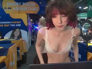 cam to cam sexiness with Girls streamers. Explore the newest collection of intense camshows from our capable horny hosts.