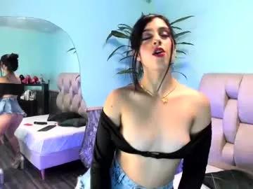 cam to cam sexiness with Girls streamers. Explore the newest collection of intense camshows from our capable horny hosts.