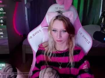 cam to cam sexiness with Girls streamers. Explore the newest collection of intense camshows from our capable horny hosts.