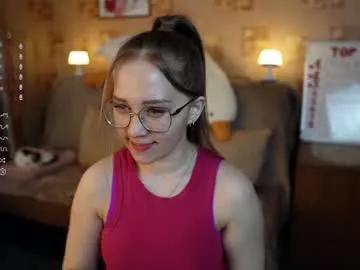 cam to cam sexiness with Girls streamers. Explore the newest collection of intense camshows from our capable horny hosts.