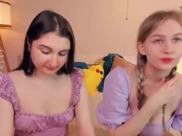 cam to cam sexiness with Girls streamers. Explore the newest collection of intense camshows from our capable horny hosts.