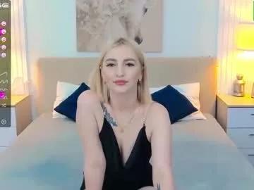 cam to cam sexiness with Girls streamers. Explore the newest collection of intense camshows from our capable horny hosts.