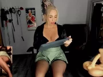 cam to cam sexiness with Girls streamers. Explore the newest collection of intense camshows from our capable horny hosts.