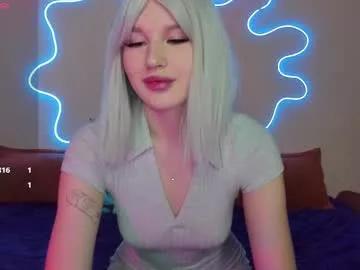 cam to cam sexiness with Girls streamers. Explore the newest collection of intense camshows from our capable horny hosts.