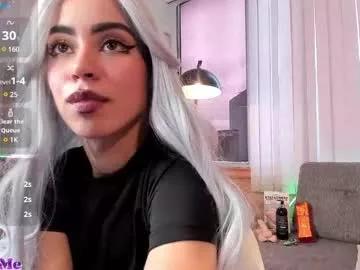 cam to cam sexiness with Girls streamers. Explore the newest collection of intense camshows from our capable horny hosts.