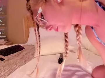 cam to cam sexiness with Girls streamers. Explore the newest collection of intense camshows from our capable horny hosts.