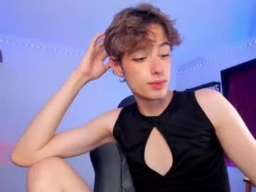 cam to cam sexiness with Girls streamers. Explore the newest collection of intense camshows from our capable horny hosts.