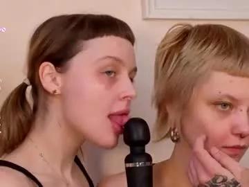 cam to cam sexiness with Girls streamers. Explore the newest collection of intense camshows from our capable horny hosts.