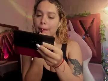 cam to cam sexiness with Girls streamers. Explore the newest collection of intense camshows from our capable horny hosts.