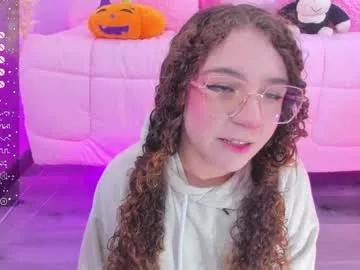 cam to cam sexiness with Girls streamers. Explore the newest collection of intense camshows from our capable horny hosts.