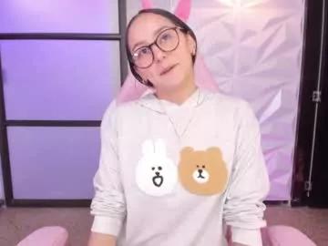 cam to cam sexiness with Girls streamers. Explore the newest collection of intense camshows from our capable horny hosts.
