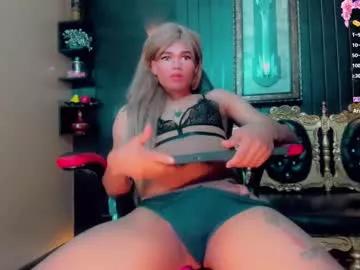 cam to cam sexiness with Girls streamers. Explore the newest collection of intense camshows from our capable horny hosts.