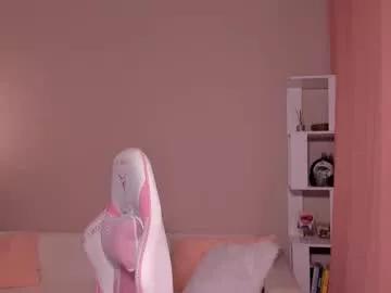 cam to cam sexiness with Girls streamers. Explore the newest collection of intense camshows from our capable horny hosts.