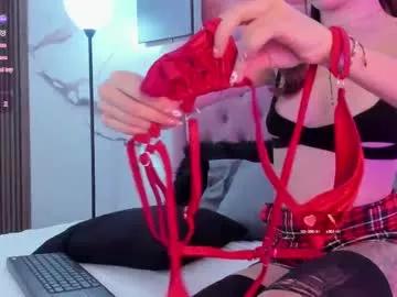 cam to cam sexiness with Girls streamers. Explore the newest collection of intense camshows from our capable horny hosts.