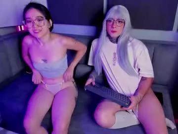 cam to cam sexiness with Girls streamers. Explore the newest collection of intense camshows from our capable horny hosts.