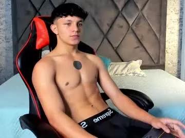 cam to cam sexiness with Girls streamers. Explore the newest collection of intense camshows from our capable horny hosts.
