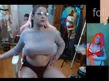 cam to cam sexiness with Girls streamers. Explore the newest collection of intense camshows from our capable horny hosts.