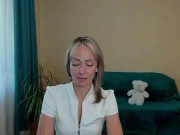 julia__cherry_ from Chaturbate is Freechat