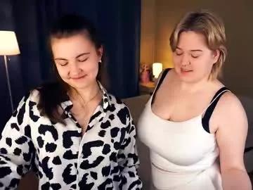 cam to cam sexiness with Girls streamers. Explore the newest collection of intense camshows from our capable horny hosts.