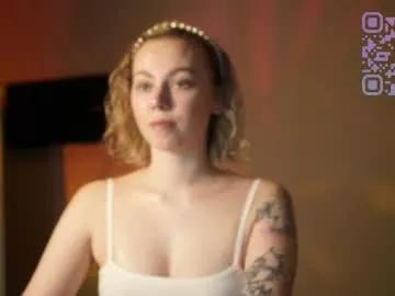 cam to cam sexiness with Girls streamers. Explore the newest collection of intense camshows from our capable horny hosts.