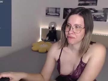cam to cam sexiness with Girls streamers. Explore the newest collection of intense camshows from our capable horny hosts.