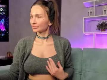 cam to cam sexiness with Girls streamers. Explore the newest collection of intense camshows from our capable horny hosts.