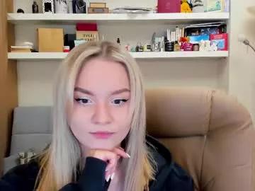 cam to cam sexiness with Girls streamers. Explore the newest collection of intense camshows from our capable horny hosts.