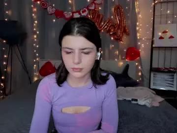 cam to cam sexiness with Girls streamers. Explore the newest collection of intense camshows from our capable horny hosts.