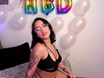 cam to cam sexiness with Girls streamers. Explore the newest collection of intense camshows from our capable horny hosts.
