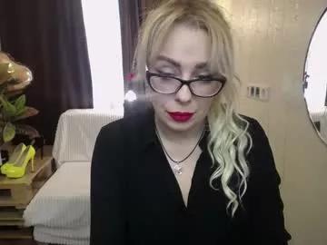 cam to cam sexiness with Girls streamers. Explore the newest collection of intense camshows from our capable horny hosts.