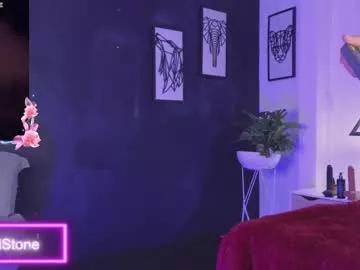 cam to cam sexiness with Girls streamers. Explore the newest collection of intense camshows from our capable horny hosts.