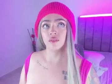 cam to cam sexiness with Girls streamers. Explore the newest collection of intense camshows from our capable horny hosts.