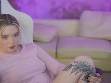 Quench your inner fixations and check-out real-life bdsm models as they go about their daily activities, from conversing and teasing to crazy moments on cam.