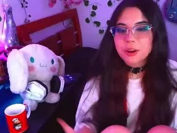 cam to cam sexiness with Girls streamers. Explore the newest collection of intense camshows from our capable horny hosts.