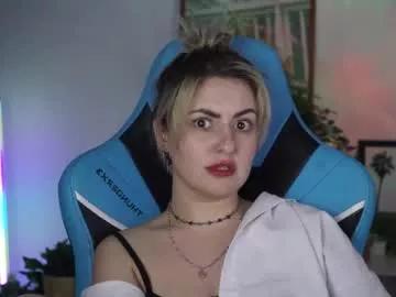 cam to cam sexiness with Girls streamers. Explore the newest collection of intense camshows from our capable horny hosts.