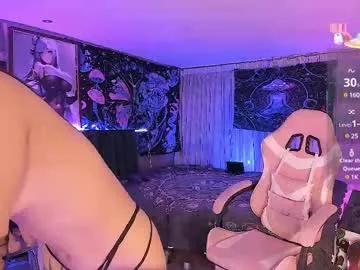 cam to cam sexiness with Girls streamers. Explore the newest collection of intense camshows from our capable horny hosts.