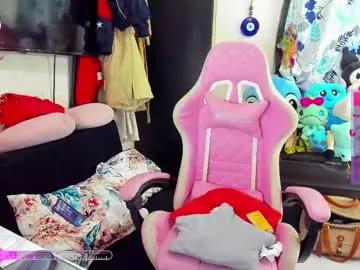 cam to cam sexiness with Girls streamers. Explore the newest collection of intense camshows from our capable horny hosts.