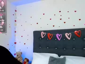 cam to cam sexiness with Girls streamers. Explore the newest collection of intense camshows from our capable horny hosts.