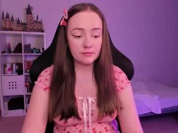 Teen sexiness: Quench your wishes and checkout our cumshows extravaganza with matured performers stripping off and peaking with their vibrating toys.