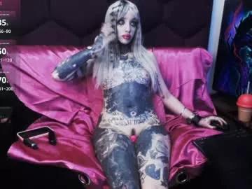 cam to cam sexiness with Girls streamers. Explore the newest collection of intense camshows from our capable horny hosts.