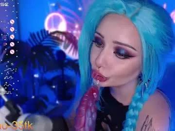 cam to cam sexiness with Girls streamers. Explore the newest collection of intense camshows from our capable horny hosts.