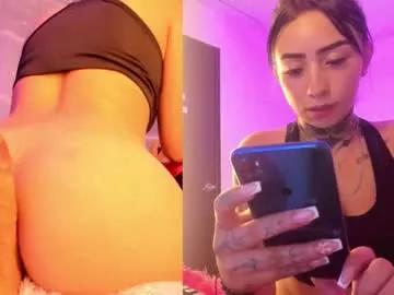 cam to cam sexiness with Girls streamers. Explore the newest collection of intense camshows from our capable horny hosts.