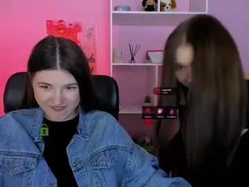 cam to cam sexiness with Girls streamers. Explore the newest collection of intense camshows from our capable horny hosts.