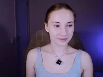 little_pretty_woman from Chaturbate is Freechat