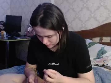 Featured cam rooms: try the satisfaction of chatting and cam 2 cam with our adorable streamers, who will teach you all about attraction and dreams with their hot curves.