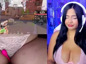 cam to cam sexiness with Girls streamers. Explore the newest collection of intense camshows from our capable horny hosts.