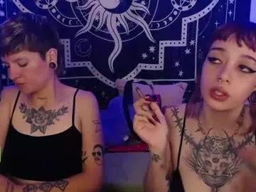 cam to cam sexiness with Girls streamers. Explore the newest collection of intense camshows from our capable horny hosts.